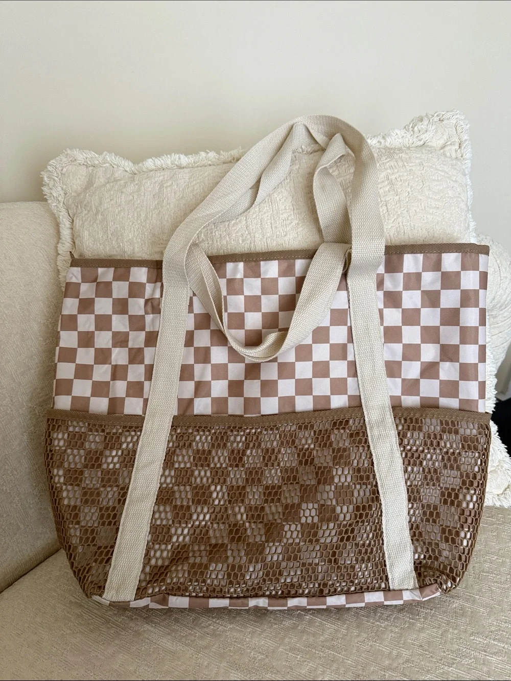 Beige & Cream Checkered Beach Waterproof Tote Bag with Mesh Pocket Zipper NWOT